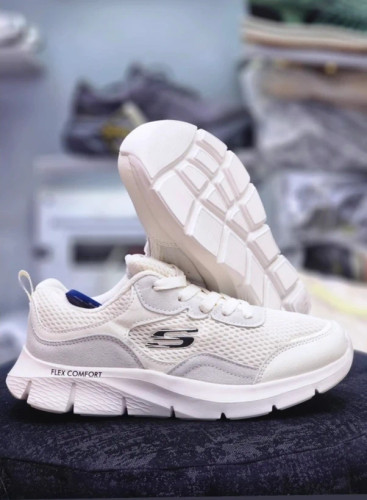 کتونی اسکیچرز ویتنام مستر کوالیتی سایز ۳۸ تا ۴۰ Skechers
