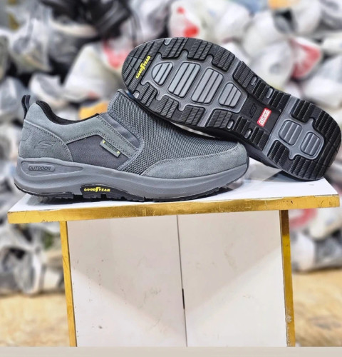 کتونی اسکیچرز ویتنام مستر کوالیتی بی بند طوسی سایز ۴۰ تا ۴۵ Skechers