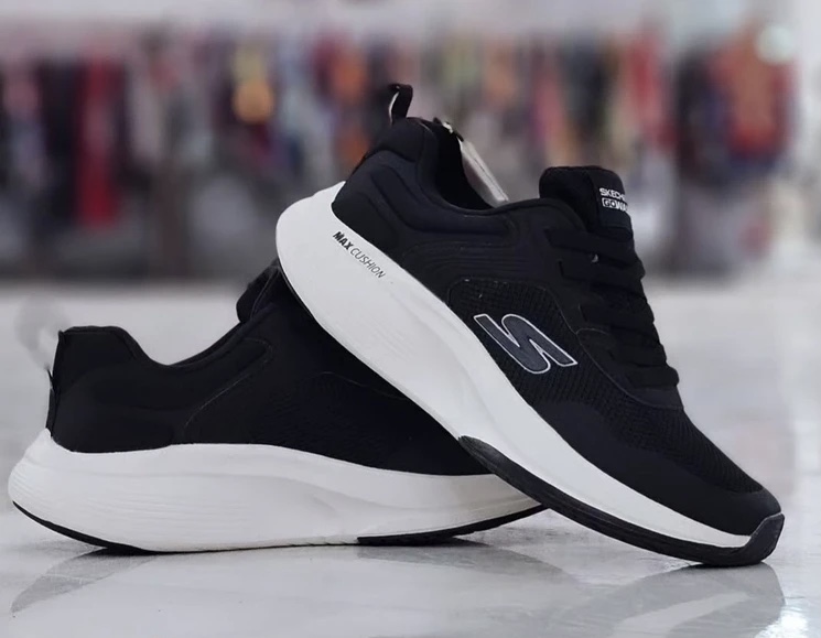 کتونی اسکیچرز مشکی ویتنام مستر کوالیتی بند دار  سایز 40 تا 45 Skechers