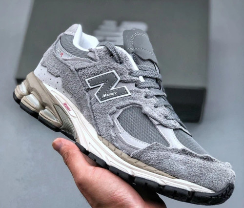 کتونی نیوبالانس 2002 مستر کوالیتی ویتنام سایز ۴۰ تا ۴۵ New Balance 2002