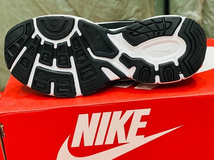 کتونی نایک V5K ران ۳۸ تا ۴۵ Nike V5K Run