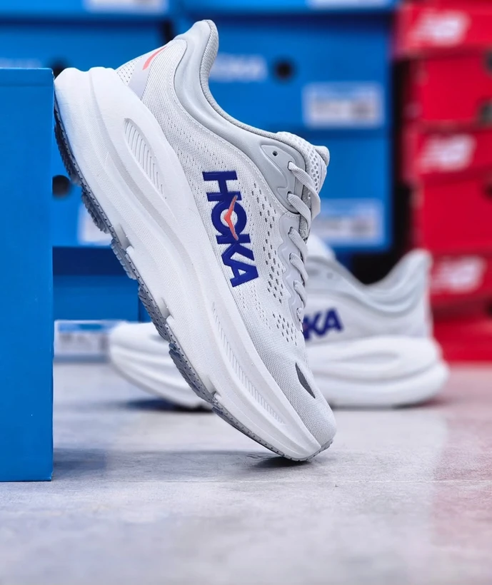 Hoka bondi 9
